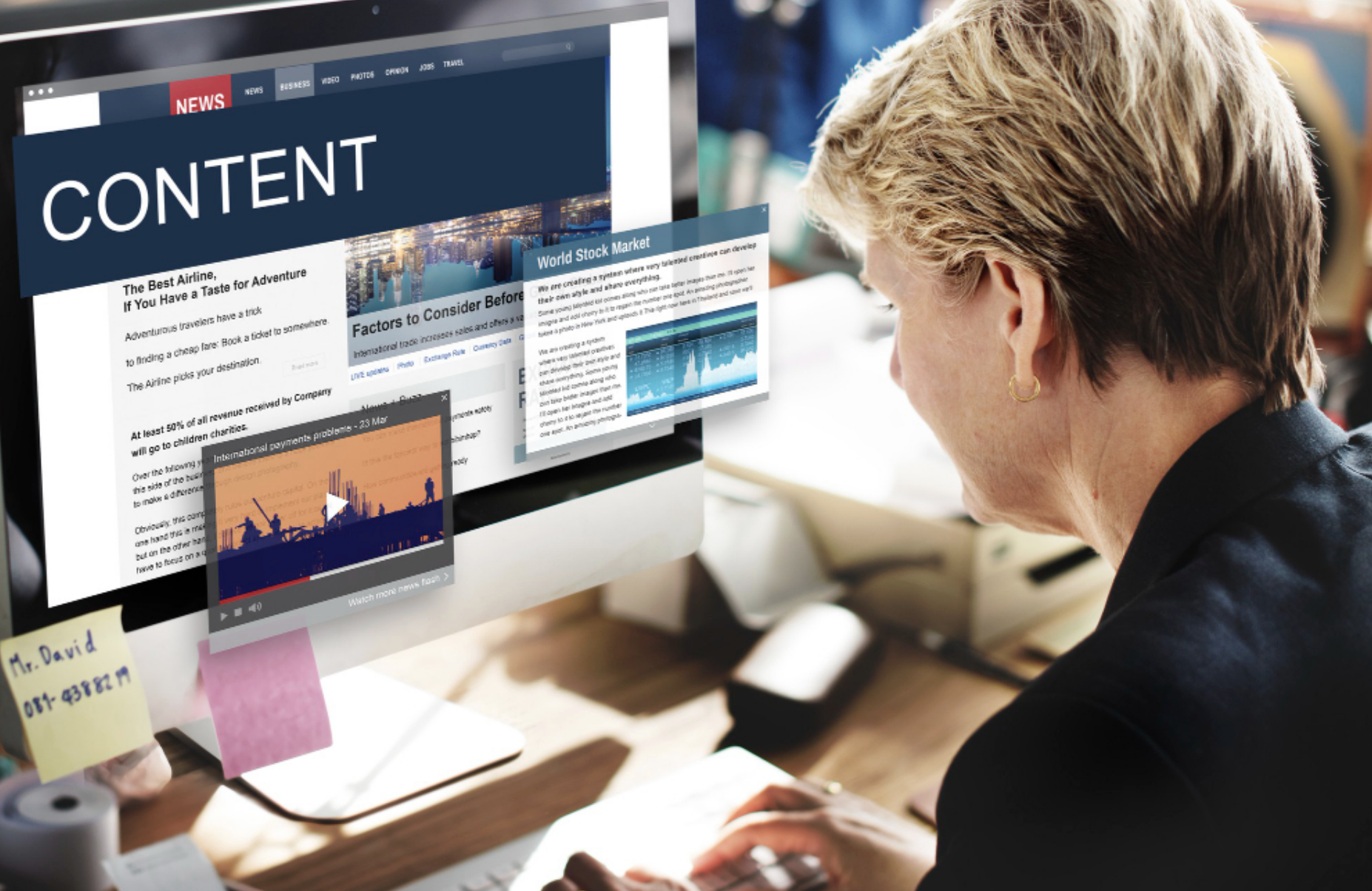 A person optimizing content on a computer