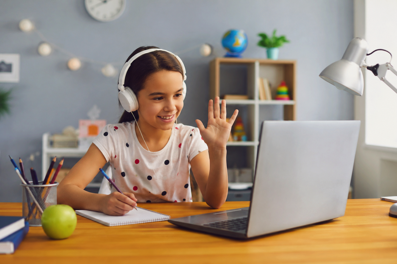 Student practicing communication skills through online learning