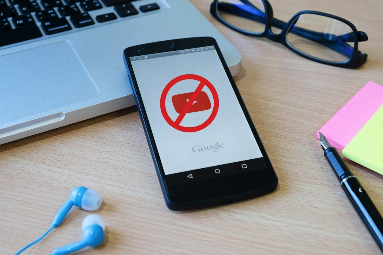 How to Block YouTube on Android, iPhone, Windows, and Mac