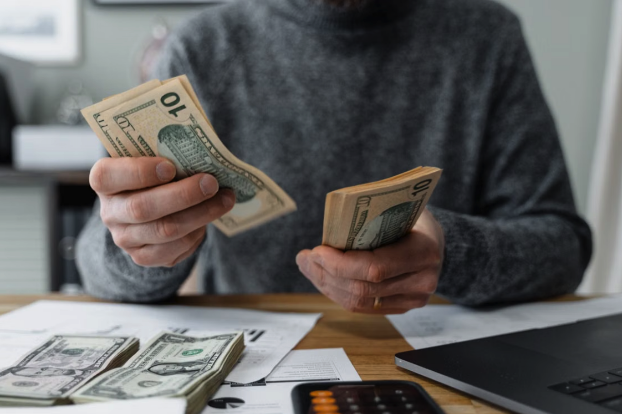 Understanding How Short-Term Financing Fits Into Business Cash Flow Management