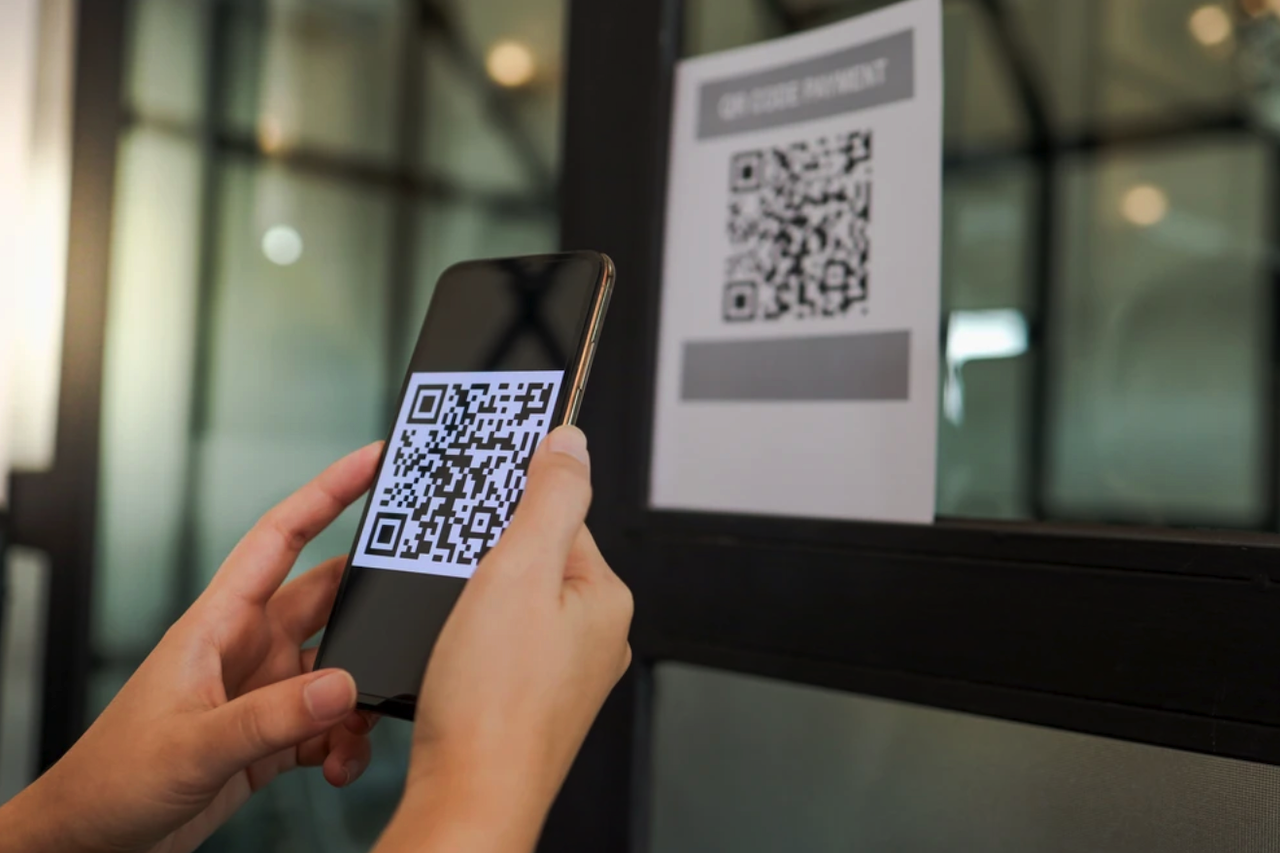 QR Codes, Privacy, and Safe Redirects: A Practical Guide for Digital Campaigns